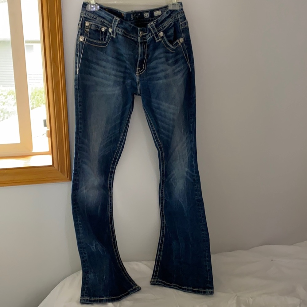 Women’s jeans!